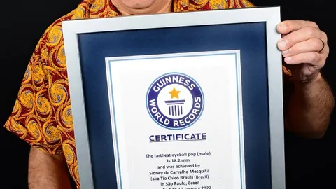 C罗40岁再创世界杯辉煌！昔日教练点赞：永恒传奇当之无愧，葡队核心+数据霸主