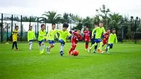 意甲第9轮罗马战平那不勒斯，穆里尼奥红牌退场